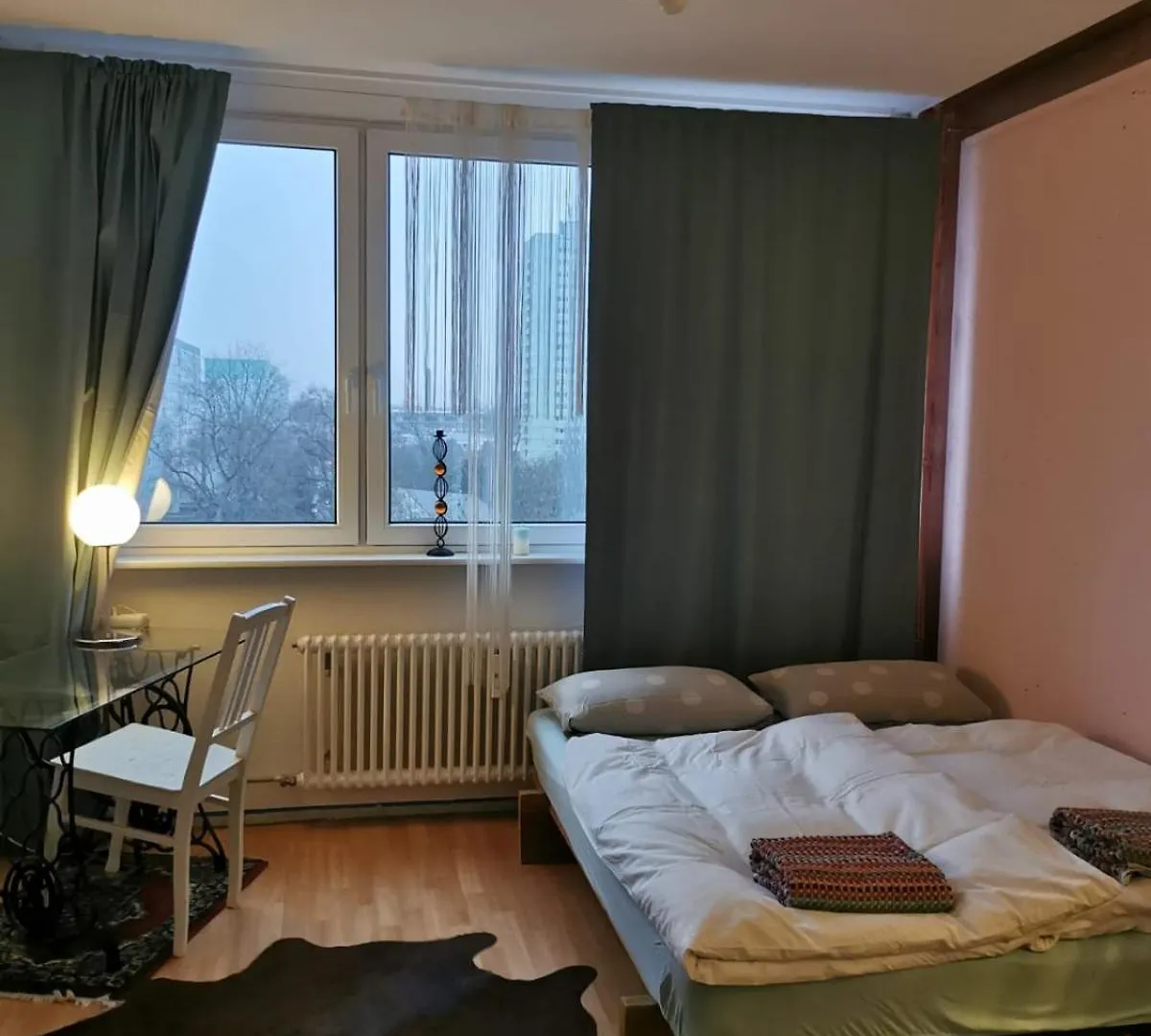 Zimmer Ab 3 Naechte Berlín